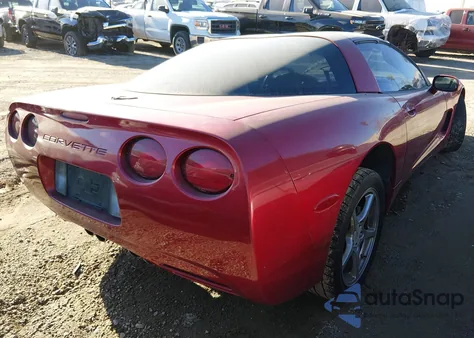 2004 Chevrolet Corvette из США, поврежденный, VIN 1G1YY22GX45119841